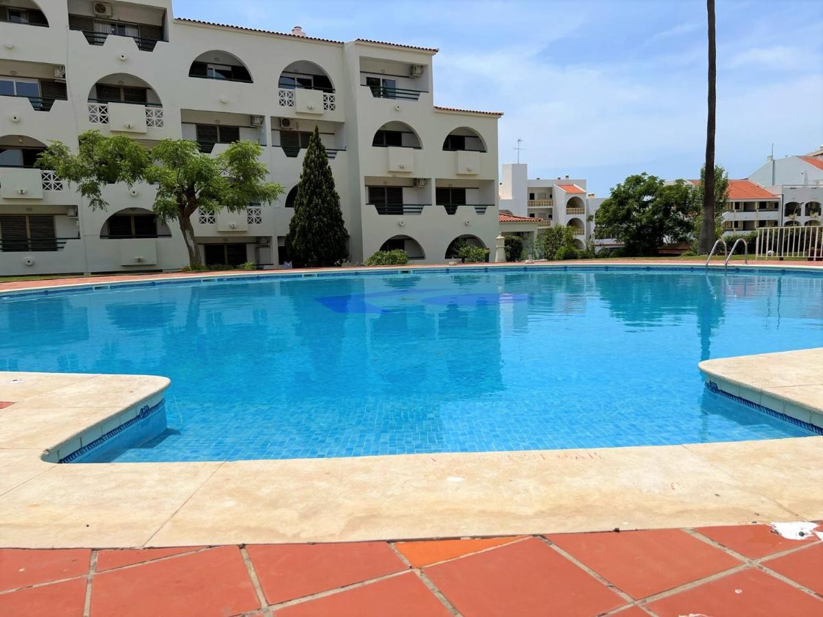 Albufeira Twins 1 With Pool By Homing Lägenhet Exteriör bild