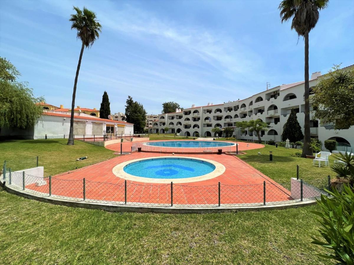 Albufeira Twins 1 With Pool By Homing Lägenhet Exteriör bild